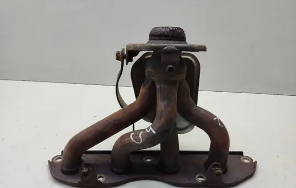 Citroen C4 Aircross Exhaust manifold