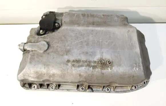 Mercedes-Benz Vito Viano W639 Oil sump A6510140703 0646101F0101