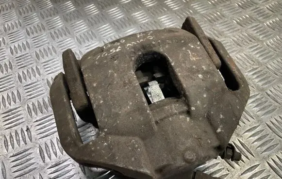 BMW 7 E65 E66 Front brake caliper