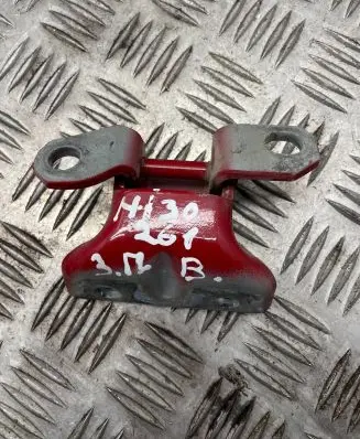 Hyundai i30 Rear door upper hinge