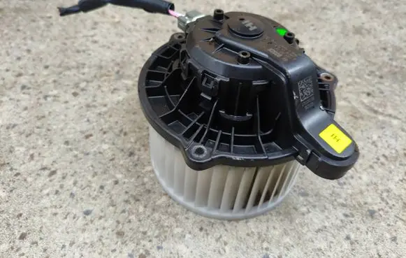 KIA Stinger Heater fan/blower F00S3B2552