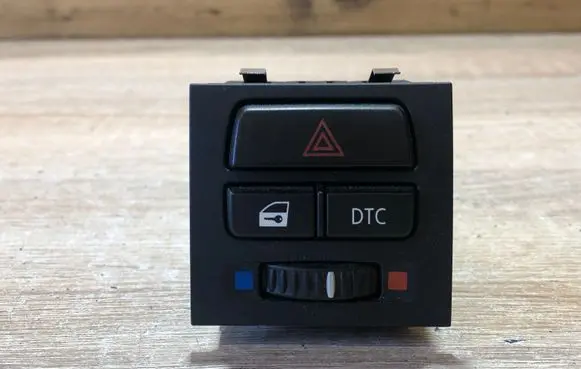 BMW 3 E90 E91 Hazard light switch 913242101