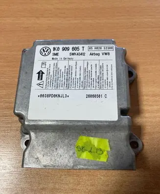 Skoda Octavia Mk2 (1Z) Airbag control unit/module 1K0909605T 26060501C 5WK43412