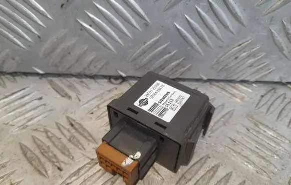 Nissan Navara D40 Immobilizer control unit/module 285912F000 55113 5WK48647B