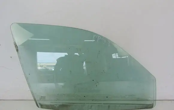 Renault Clio II Front door window glass four-door 
