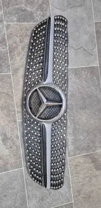 Mercedes-Benz CLA C117 X117 W117 Front bumper upper radiator grill A0008880060