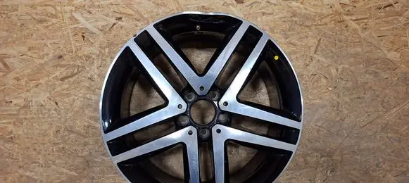 Mercedes-Benz Vito Viano W447 R19 alloy rim A4474014500 B000051