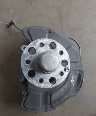 Mercedes-Benz E W212 Front wheel hub spindle knuckle