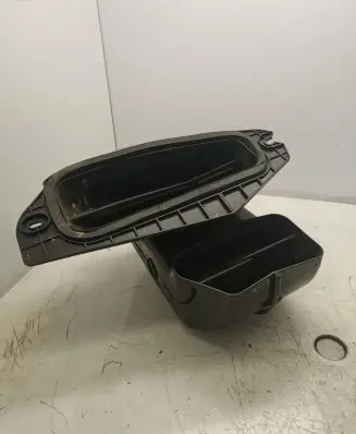 Jeep Grand Cherokee Air intake duct part 68110221A