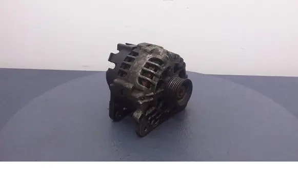 Skoda Fabia Mk1 (6Y) Generator/alternator 03D903025J