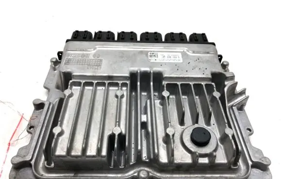 BMW 5 G30 G31 G38 Engine control unit/module ECU 5A319E0
