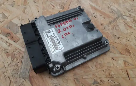 Audi A3 S3 8V Engine control unit/module 04L907309R