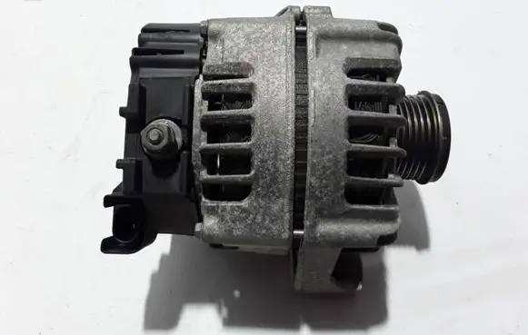 BMW 5 F10 F11 Generator/alternator 8570675