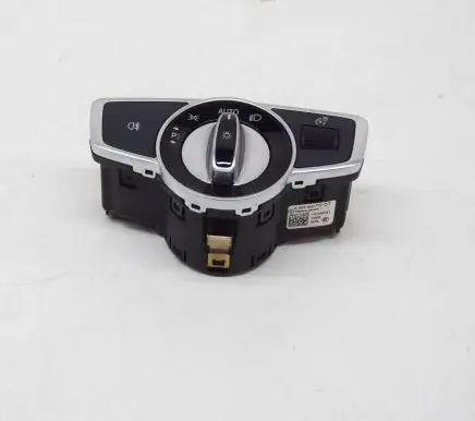 Mercedes-Benz C W205 Light switch 10128761 A2059057007