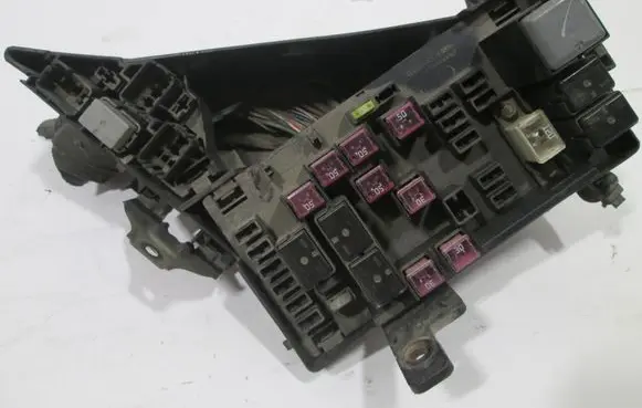 Subaru Outback Fuse box set 82241AG010 82243AG010 MB100200B