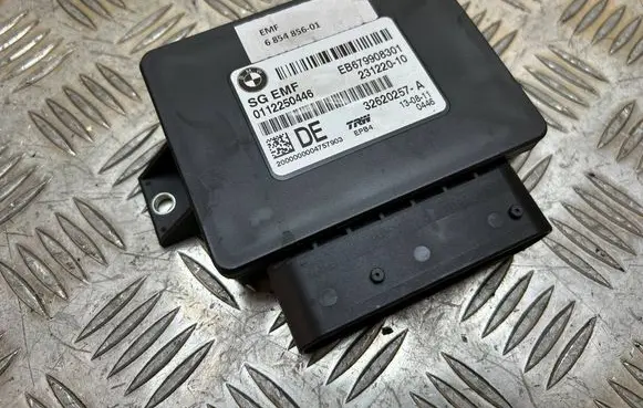 BMW 5 F10 F11 Hand brake control module 6854856 6799083 0112250446