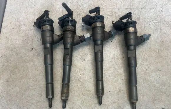 Renault Clio IV Fuel injectors set 0445110485 H8201108033