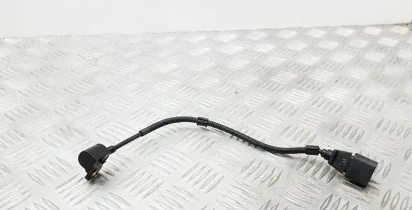 Volkswagen Golf VI Crankshaft position sensor 03L957147A