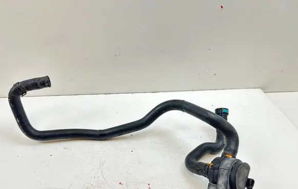Jaguar XK - XKR Engine coolant pipe/hose 6W8318D475AA 6W8318674AB