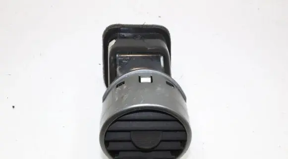 Land Rover Discovery 3 - LR3 Dashboard air vent grill cover trim JBD500150 JBD500150XXXB01