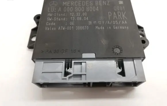 Mercedes-Benz E W212 Parking PDC control unit/module A0009008004