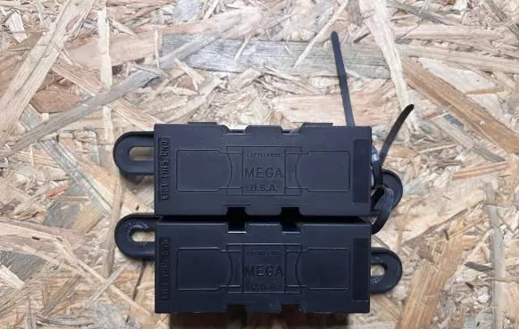 Jaguar S-Type Fuse box cover