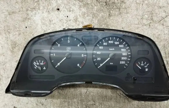 Opel Zafira A Speedometer (instrument cluster) 24419560HT 110080069002
