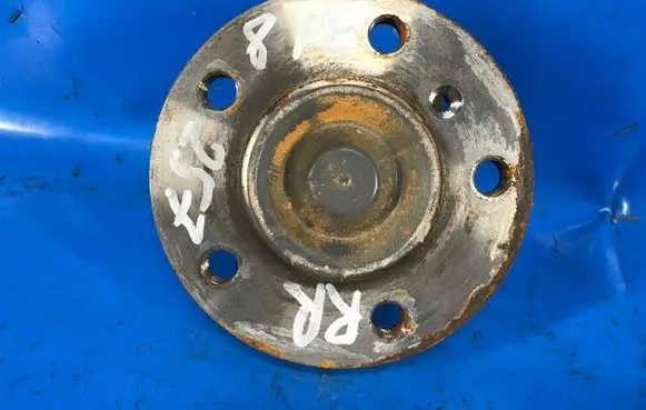 Mini One - Cooper F56 F55 Rear wheel bearing hub 33416858086