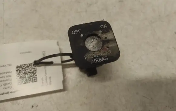 Toyota Corolla Verso AR10 Passenger airbag on/off switch 1366A49