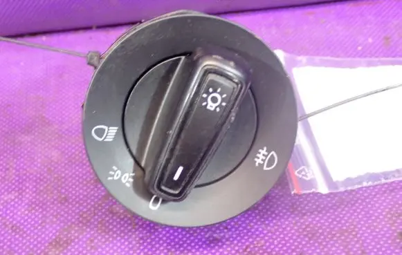 Skoda Octavia Mk3 (5E) Light switch 5E0941431G