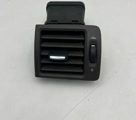 Volvo V50 Dashboard side air vent grill/cover trim 506001