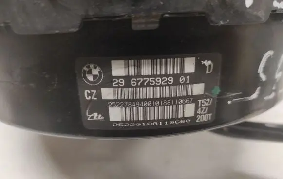 BMW 1 E81 E87 Brake booster 6775929 25220188110660