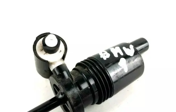 Mini One - Cooper Coupe R56 Windscreen/windshield washer pump 2751743