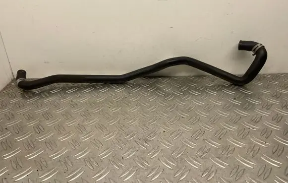 Land Rover Range Rover Sport L494 Engine coolant pipe/hose CPLA8063CA
