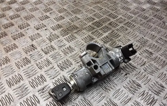 Toyota Avensis T250 Ignition lock 450200504