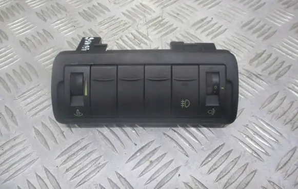 Hyundai Sonata Headlight level height control switch 84841-3C100