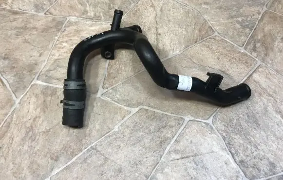 Mercedes-Benz A W169 Engine coolant pipe/hose A6402001452