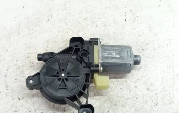 Seat Leon IV Front door window regulator motor 5Q0959802C 20012021