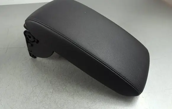 Suzuki SX4 S-Cross Armrest 
