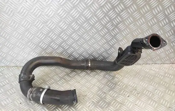 Intercooler hose/pipe