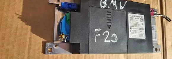 BMW 1 F20 F21 Bluetooth control unit module 9389657 1001023249 351609071565918