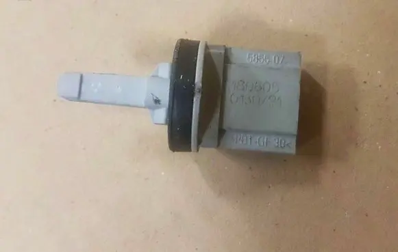 Audi A3 S3 A3 Sportback 8P Interior temperature sensor 1K0907543A