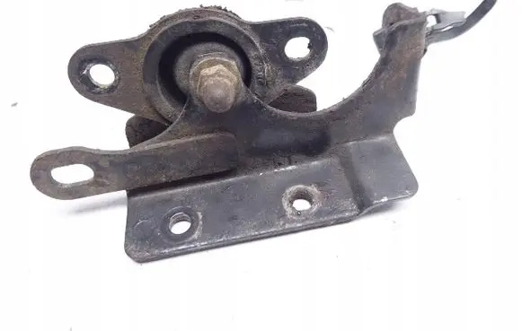 Nissan Qashqai Radiator mount bracket
