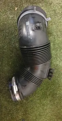 Volkswagen Caddy Turbo air intake inlet pipe/hose 1K0129654BH