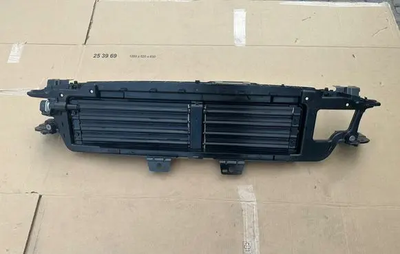 Volvo V60 Intercooler air guide/duct channel 1136343