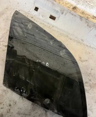 Mercedes-Benz ML W163 Rear side window