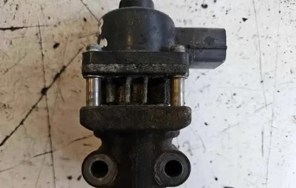 Subaru Forester SG EGR valve