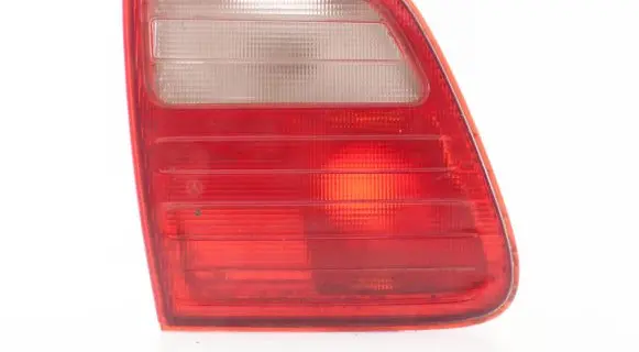 Mercedes-Benz E W210 Tailgate rear/tail lights