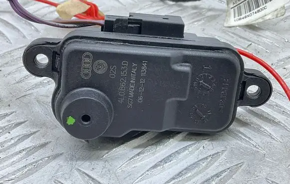 Audi A1 Fuel tank cap lock 4L0862153D