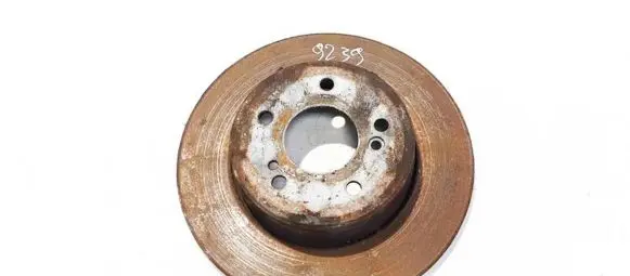 Mercedes-Benz E W210 Rear brake disc neventiliuojamas